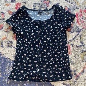 Art Class Floral Coop Neck Shirt Size Medium